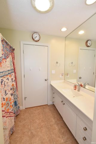 602 S Park Drive, Fowler, IN 47944