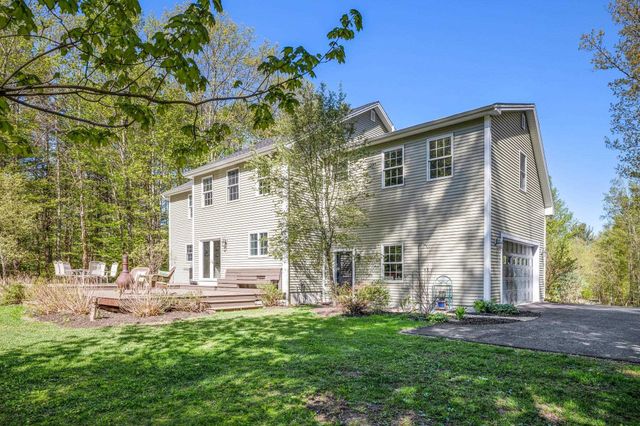 17 Federal Corner Road, Tuftonboro, NH 03816