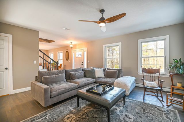 17 Federal Corner Road, Tuftonboro, NH 03816