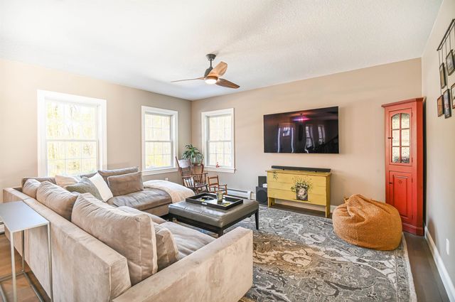 17 Federal Corner Road, Tuftonboro, NH 03816