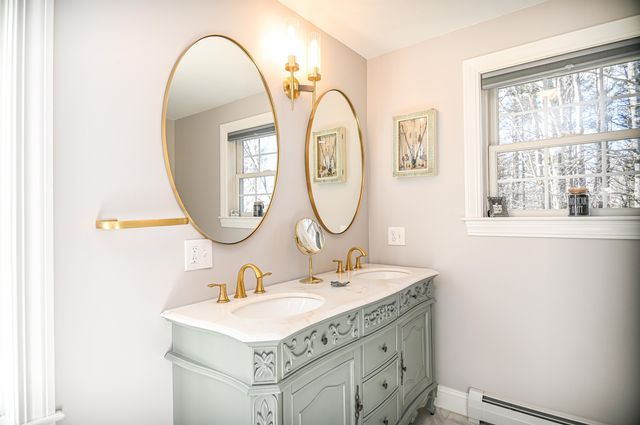 17 Federal Corner Road, Tuftonboro, NH 03816