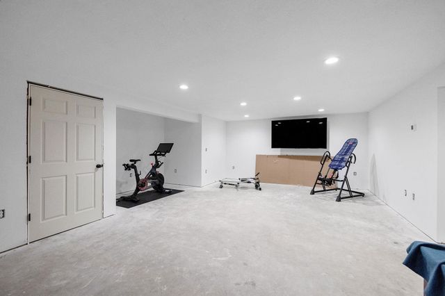 17 Federal Corner Road, Tuftonboro, NH 03816