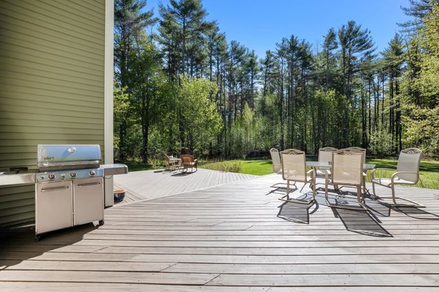 17 Federal Corner Road, Tuftonboro, NH 03816