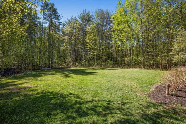 17 Federal Corner Road, Tuftonboro, NH 03816