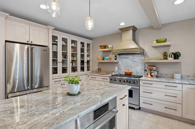 17 Federal Corner Road, Tuftonboro, NH 03816