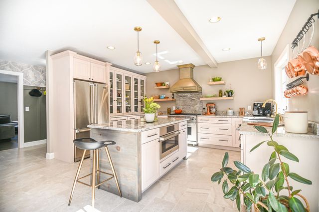 17 Federal Corner Road, Tuftonboro, NH 03816