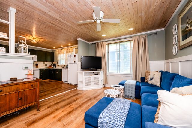 46355 Grand Beach Road, Grand Beach Vllg, MI 49117