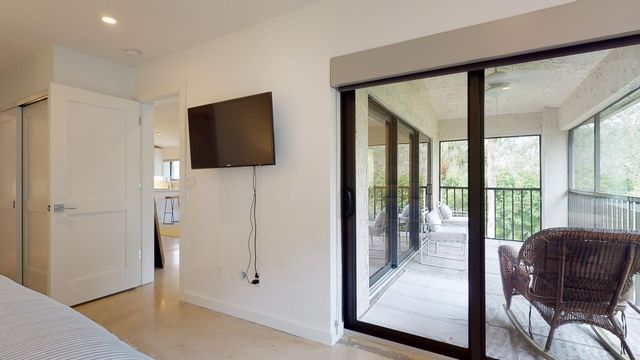 1101 DUNCAN Circle 201, Palm Beach Gardens, FL 33418