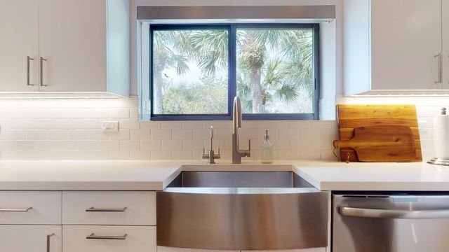 1101 DUNCAN Circle 201, Palm Beach Gardens, FL 33418