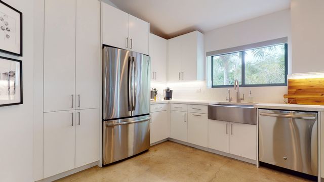 1101 DUNCAN Circle 201, Palm Beach Gardens, FL 33418