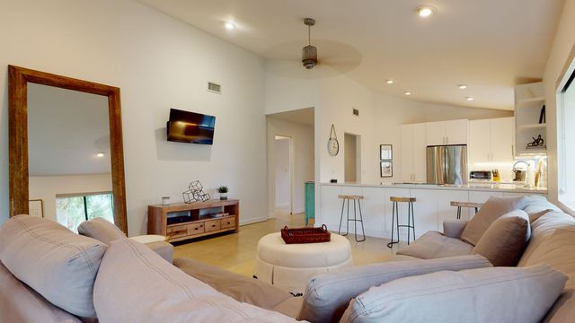 1101 DUNCAN Circle 201, Palm Beach Gardens, FL 33418