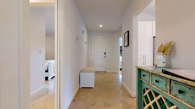 1101 DUNCAN Circle 201, Palm Beach Gardens, FL 33418