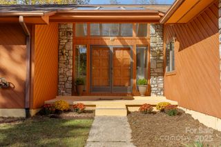 6 Haw Creek Circle, Asheville, NC 28805