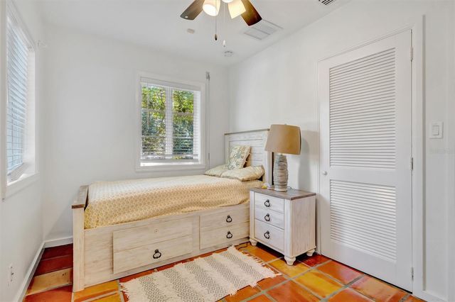 4237 HIGEL AVENUE, Sarasota, FL 34242