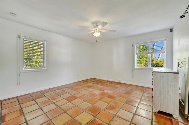 4237 HIGEL AVENUE, Sarasota, FL 34242