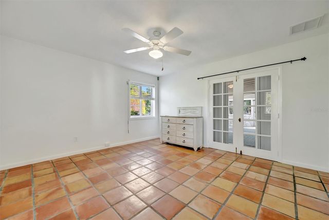 4237 HIGEL AVENUE, Sarasota, FL 34242