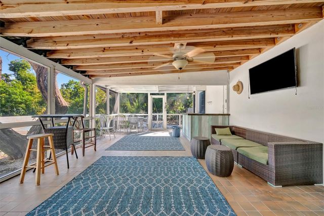 4237 HIGEL AVENUE, Sarasota, FL 34242