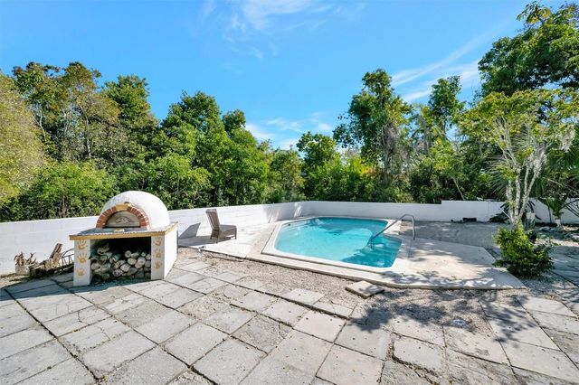 4237 HIGEL AVENUE, Sarasota, FL 34242