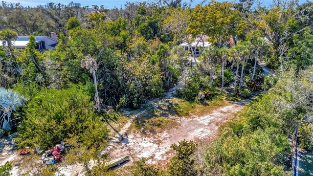 4237 HIGEL AVENUE, Sarasota, FL 34242