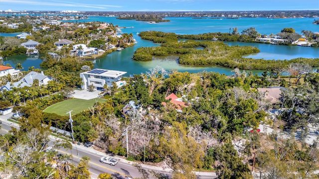 4237 HIGEL AVENUE, Sarasota, FL 34242