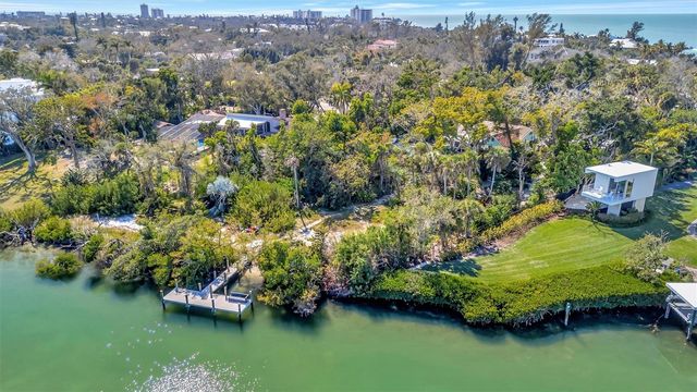 4237 HIGEL AVENUE, Sarasota, FL 34242
