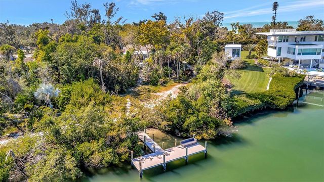 4237 HIGEL AVENUE, Sarasota, FL 34242