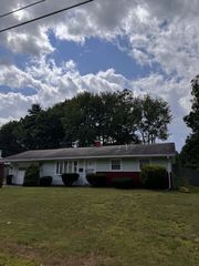 8 Aspen, Brockton, MA 02302