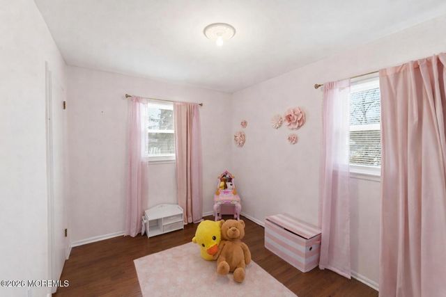 14 Juniper Avenue, Manalapan, NJ 07726