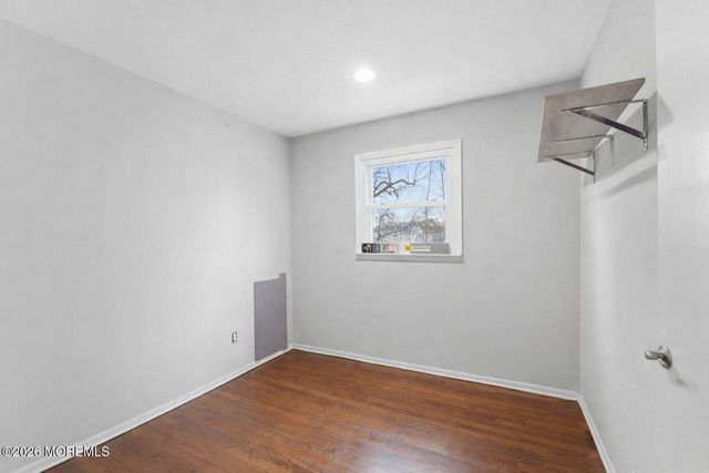 14 Juniper Avenue, Manalapan, NJ 07726