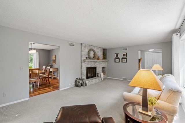 13500 Clinton Place, Burnsville, MN 55337