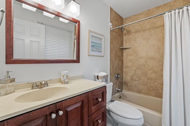 13500 Clinton Place, Burnsville, MN 55337