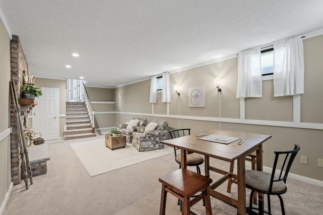 13500 Clinton Place, Burnsville, MN 55337