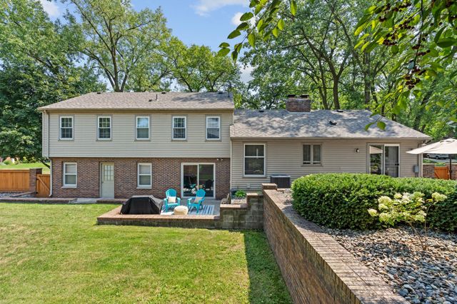 13500 Clinton Place, Burnsville, MN 55337
