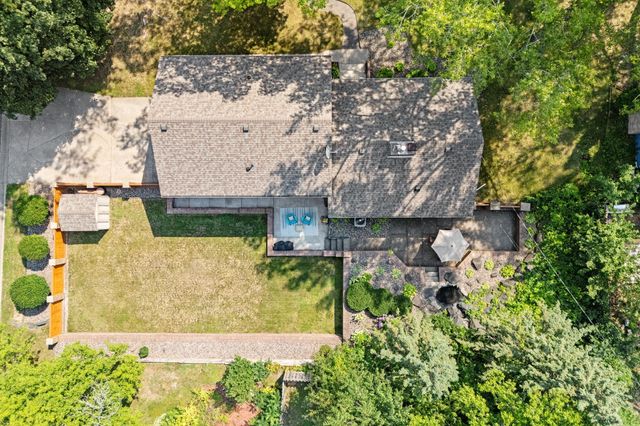 13500 Clinton Place, Burnsville, MN 55337