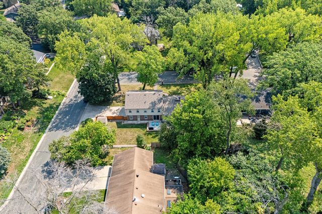 13500 Clinton Place, Burnsville, MN 55337