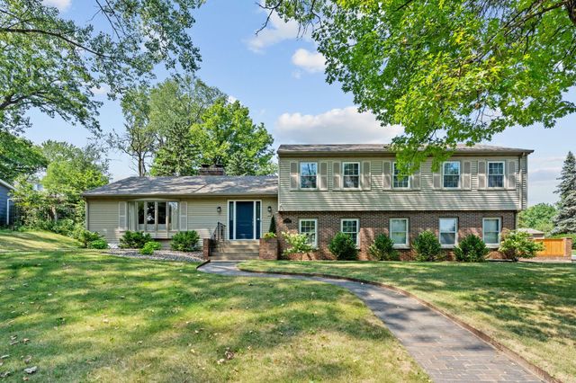 13500 Clinton Place, Burnsville, MN 55337