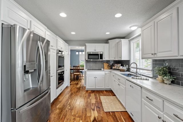 13500 Clinton Place, Burnsville, MN 55337