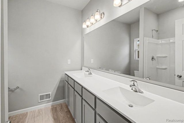 366 Dorchester Drive, Howell, MI 48855