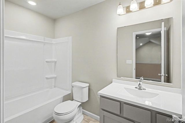 366 Dorchester Drive, Howell, MI 48855