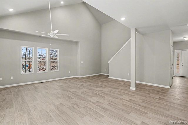 366 Dorchester Drive, Howell, MI 48855