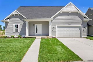 366 Dorchester Drive, Howell, MI 48855