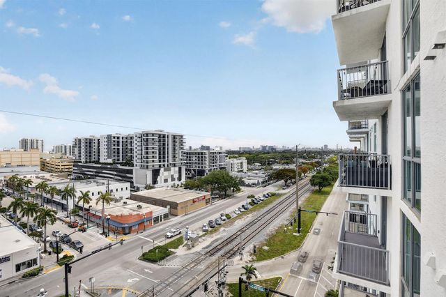 140 S Dixie Highway 819, Hollywood, FL 33020