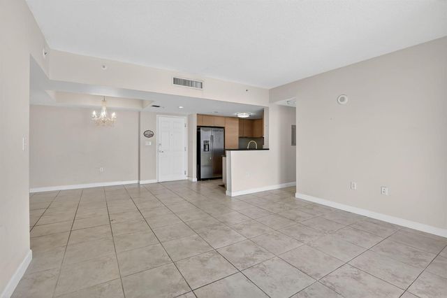 140 S Dixie Highway 819, Hollywood, FL 33020