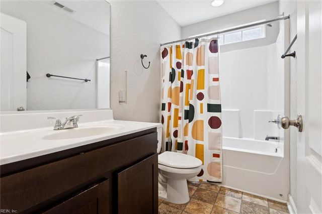 248 Harmony DR, Portsmouth, VA 23701