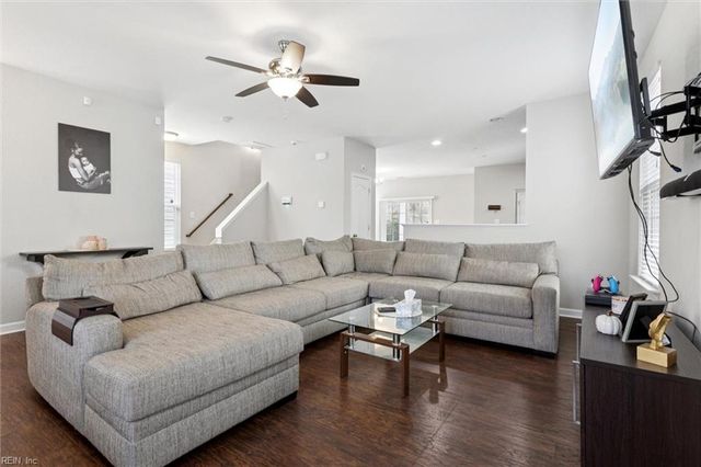 248 Harmony DR, Portsmouth, VA 23701