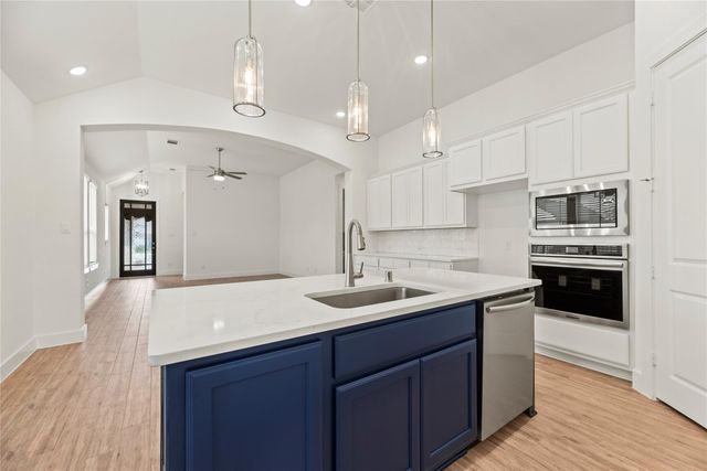 18402 Mesquite Flats Trail, Cypress, TX 77433