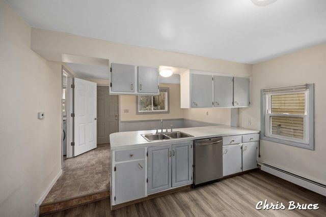 64 Quimby Street Ne, City Of Grand Rapids, MI 49505