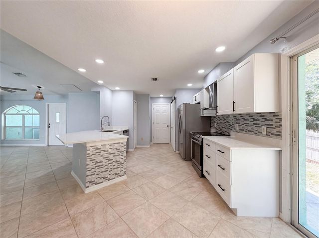 212 WASHINGTON AVENUE, Osprey, FL 34229