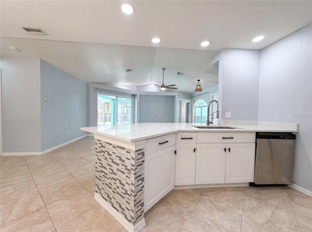212 WASHINGTON AVENUE, Osprey, FL 34229