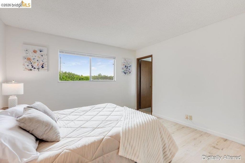 Image 18 of property listing at 341 Inverness Drive, Vallejo, CA 94589